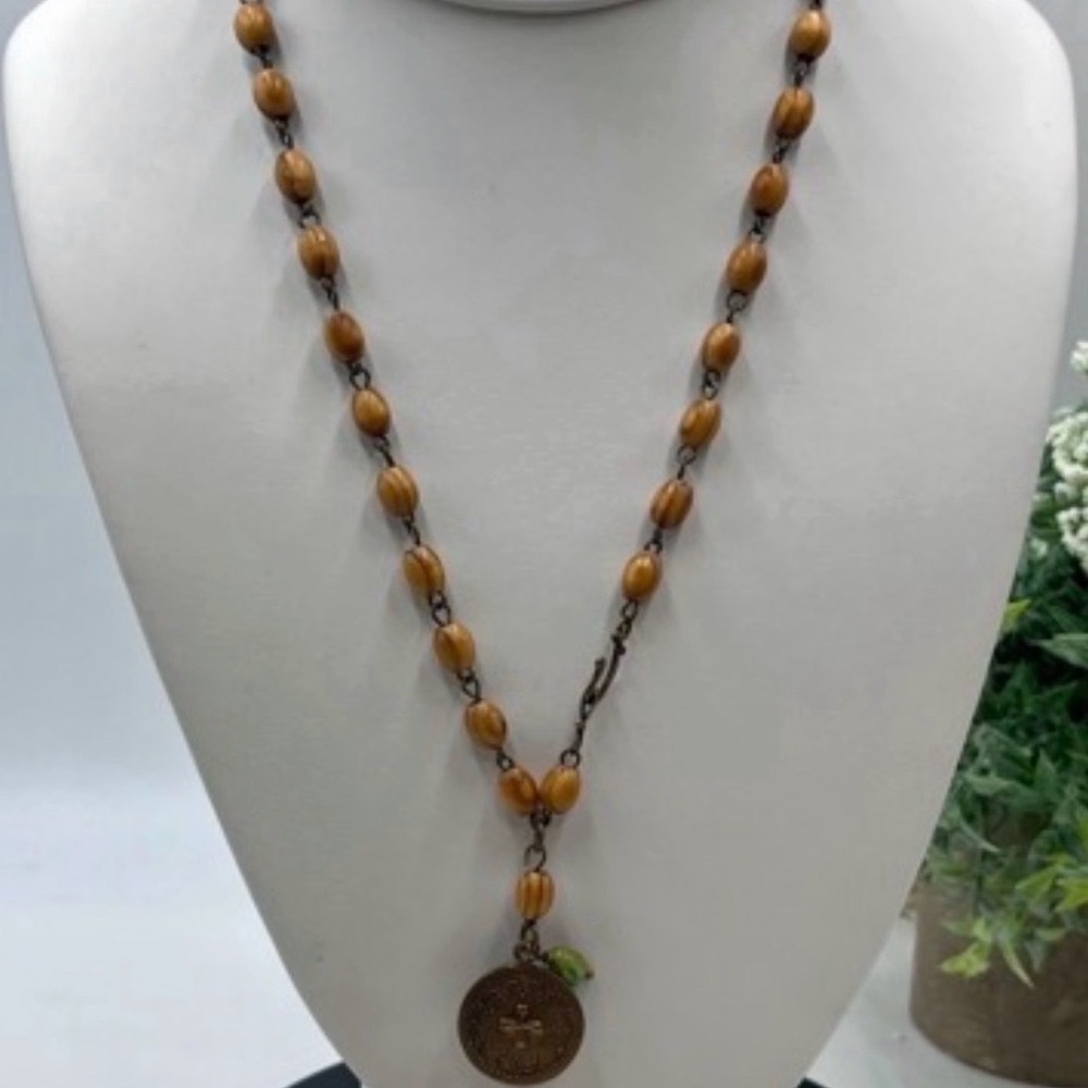 Vintage Wooden Green Bead Bronze Medal Pendant Sterling Clasp Rosary‎ Necklace
